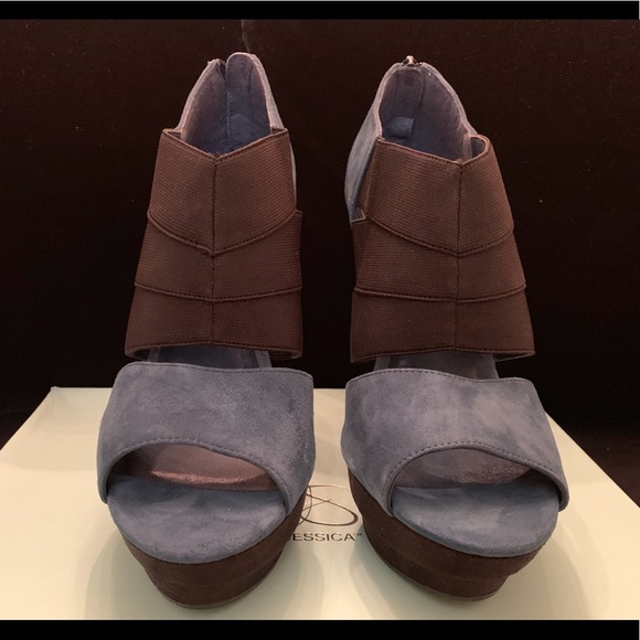 JS by JESSICA Suede Platforms, Size 9 - Picture 4 of 6